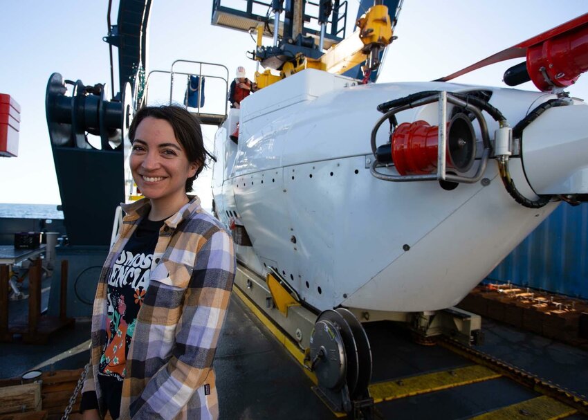 De Anda prepares for her first dive aboard the Alvin submersible on the R/V Atlantis where she was part of a U.S. National Science Foundation funded expedition AT50-22 early in her career.  Photo courtesy Lance Wills.