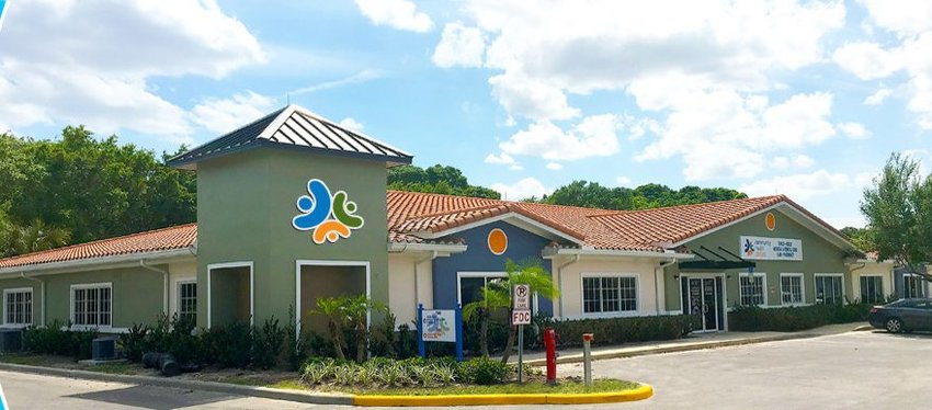 The Community Health Center in Apopka is located at 225 East 7th Street.