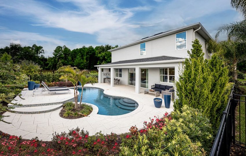 One of Apopka's featured home - Ferncroft Farmhouse - pool view