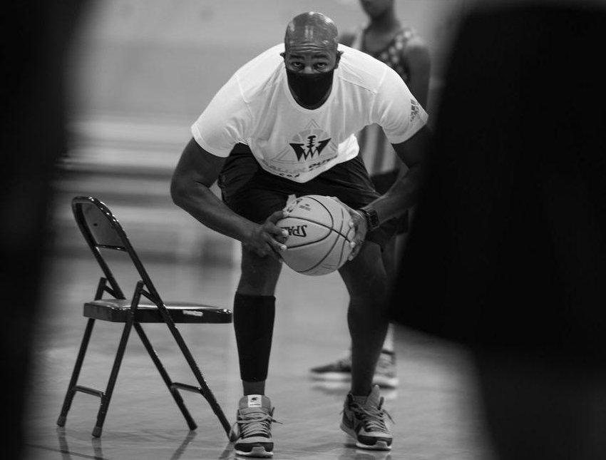 Sullivan Phillips, Head Coach for the FLA Basketball Camp