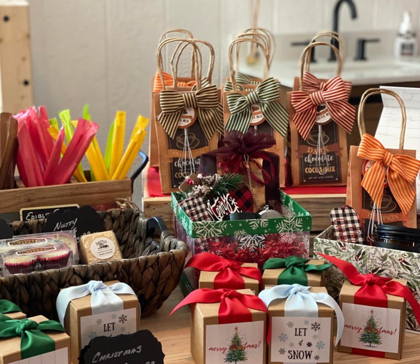 Visit Fox Valley this Saturday, December 11th and 18th for their Christmas market.
