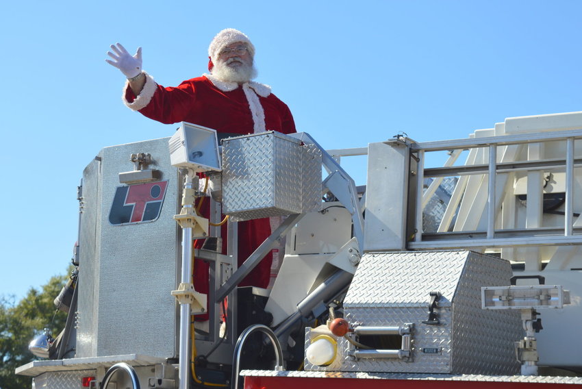 The Apopka Christmas Parade starts at 10 am on Saturday, December 9th.