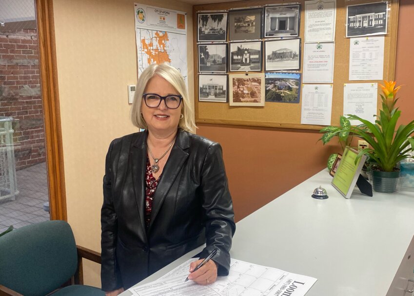 Orange County Commissioner files to run for Mayor of Apopka this morning at City Hall.