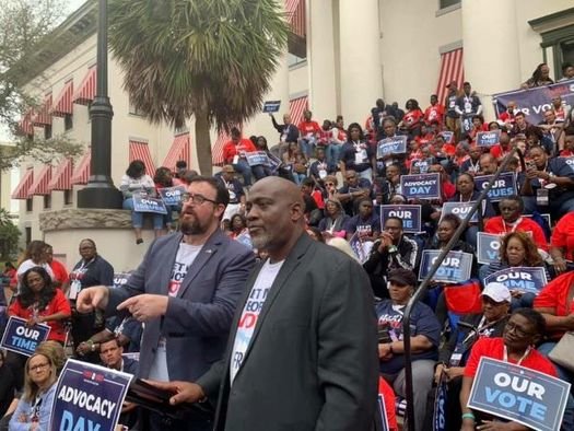 Desmond Meade, executive director of the Florida Rights Restoration Coalition (center right), rallied at Florida's Capitol with about 600 people calling for criminal justice reform. (FRRC)