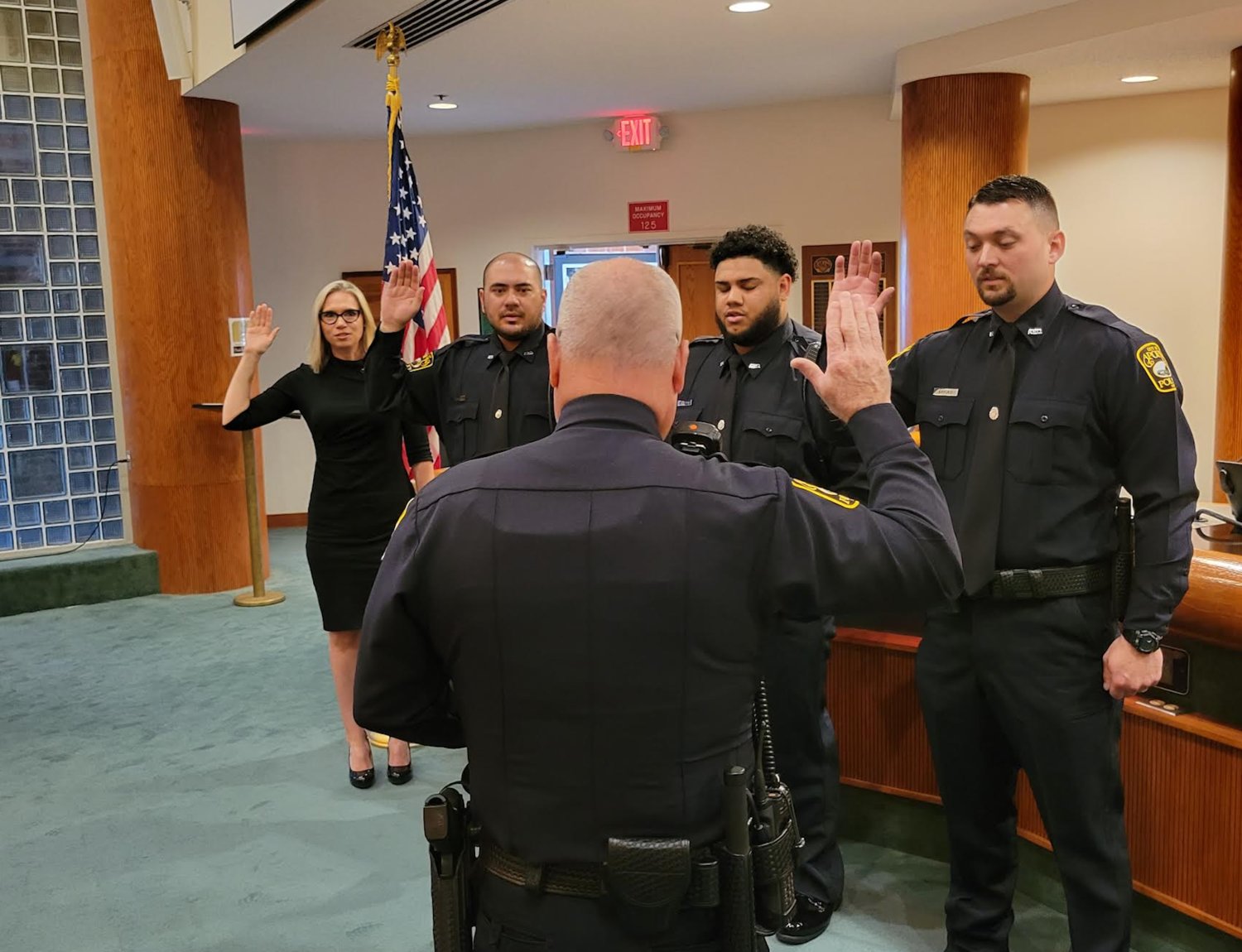 Apopka Police Chief Michael McKinley swears in new officers