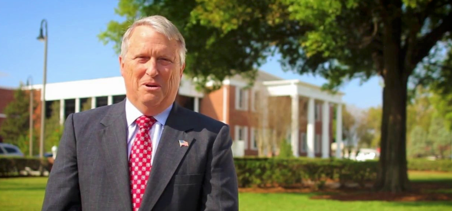 In Nelson's final days as mayor, restraint should matter more than one last fight