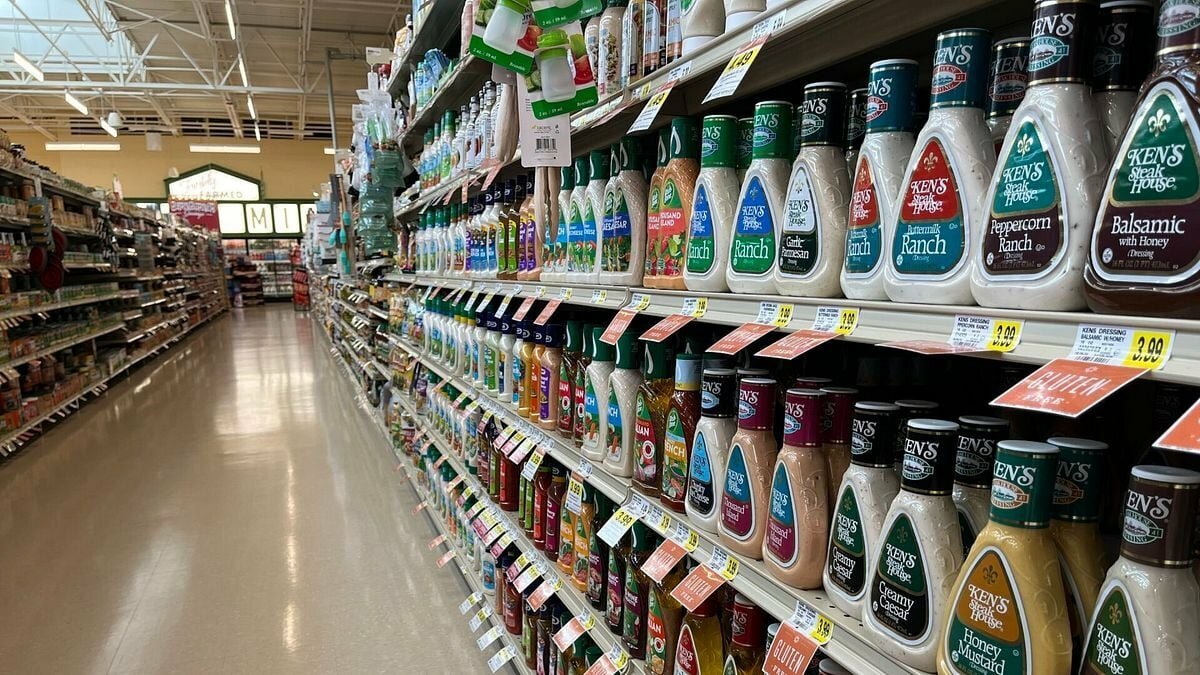 Rising food costs are forcing many Florida families deeper into debt, poll finds