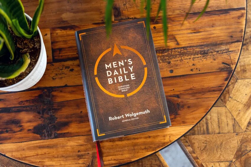 The Men's Daily Bible. (Photo/Lifeway)