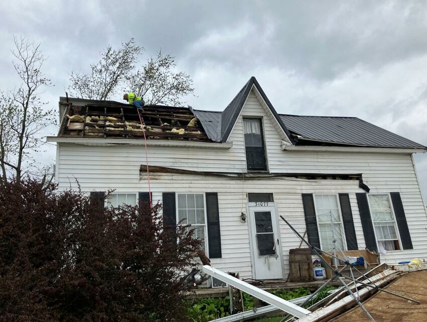 Kentucky Disaster Relief tarping and chainsaw teams aiding in recovery from severe storms - The Christian Index