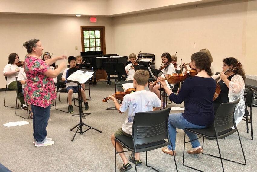Students participate in String Strong 2023 at Truett McConnell University. (Photo/String Strong)