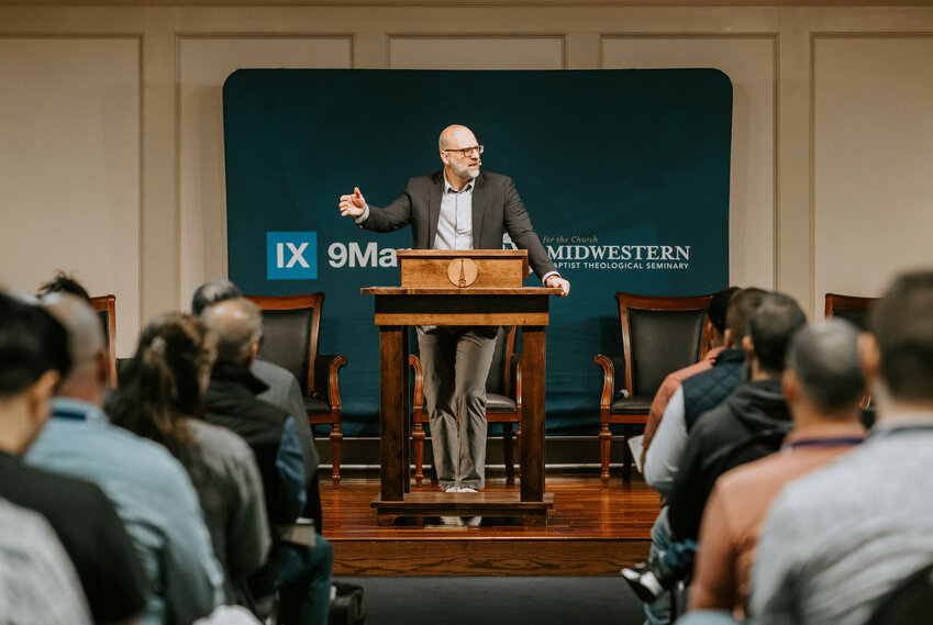Jonathan Leeman addresses the 9Marks conference on membership at Midwestern Seminary. (Photo/MBTS)