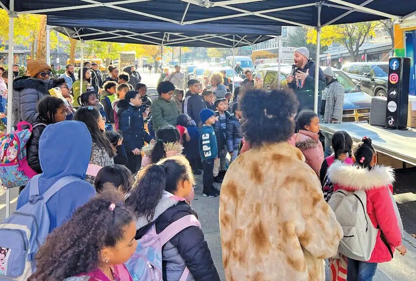 Cultivate NYC uses a mobile Sunday school on wheels in neighborhood outreaches at Christmas and throughout the school year. (Photo/Cultivate NYC via Southern Baptist Texan)