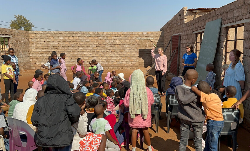 A Northside mission team led a group of about 100 kids in a VBS-like Sunday morning worship experience in South Africa. (Photo/Northside Baptist Church)