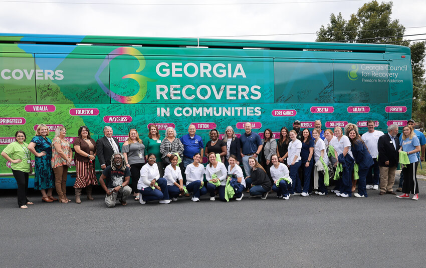 The Georgia Recovers Bus Tour stops at Brewton-Parker. (Photo/BPC)