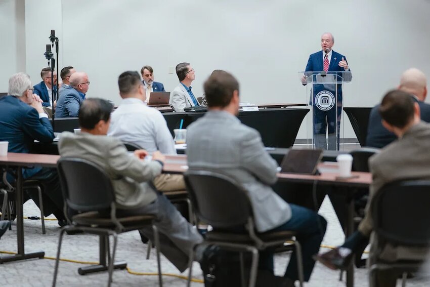 David S. Dockery, president of Southwestern Baptist Theological Seminary addresses the board of trustees fall meeting Wednesday, Oct. 23, in Fort Worth, Texas. (Photo/SWBTS)