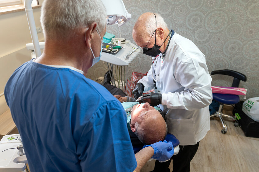 A free dental clinic was one Armenian town’s introduction to the gospel. (Photo/IMB)