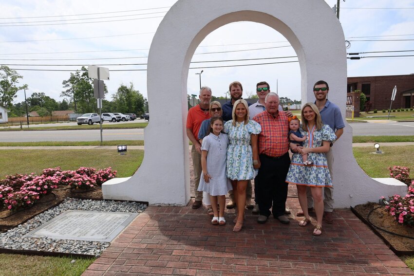 Don Thigpen, center, with his family at the arch dedication at Brewton-Parker College. (Photo/BPC)