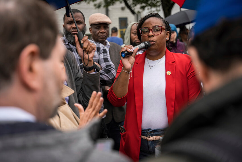 Rep. Rep. LaMonica McIver, D-N.J., demands the release of Newark Mayor Ras Baraka after his arrest while protesting outside an ICE detention prison, May 9, 2025, in Newark, N.J, (AP Photo/Angelina Katsanis, File)