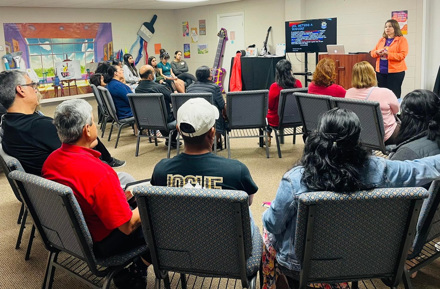 Rossy Rivera leads a class at a Spanish-language VBS training session in Kennesaw, Ga.