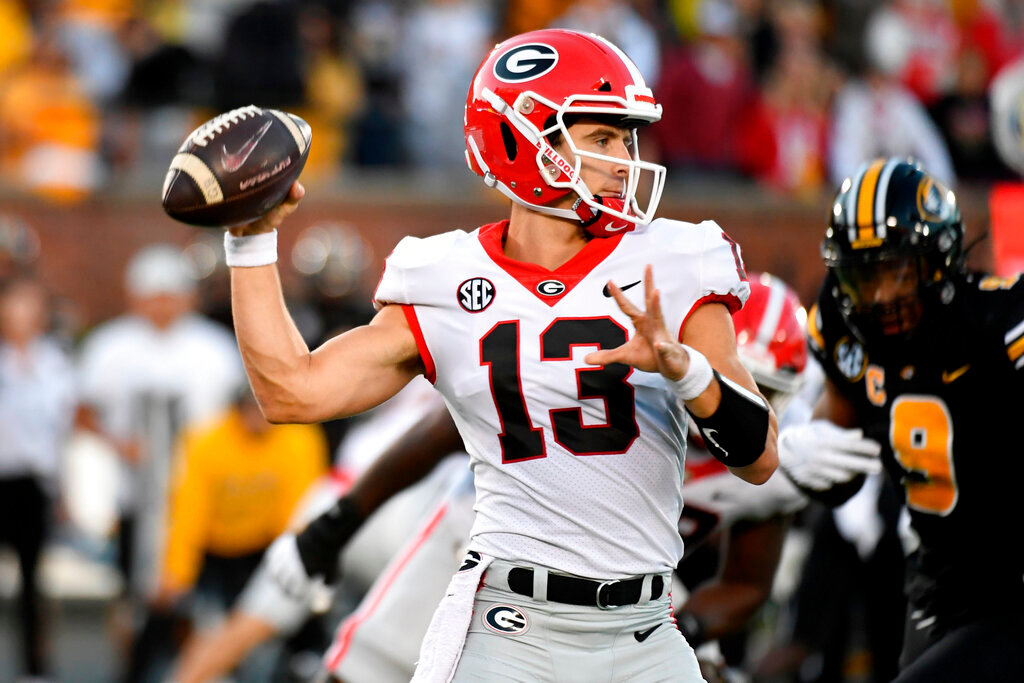 Georgia quarterback Stetson Bennett throws during the first half against Missouri, Saturday, Oct. 1, 2022, in Columbia, Mo. (AP Photo/L.G. Patterson)