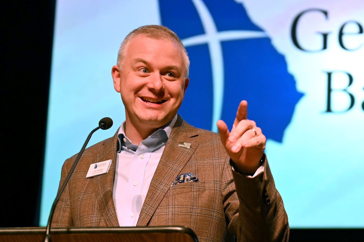 Georgia Baptist Convention President Josh Saefkow encourages Executive Committee members to attend this year's annual meeting. (Index/Roger Alford)
