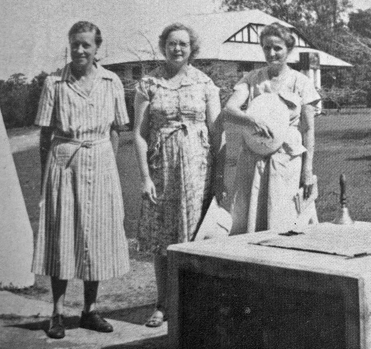 May Perry, Elizabeth Truly of Texas, and Susan Anderson, from left, in front of the Baptist Girls School in Idi Aba, Abeokuta, Nigeria.