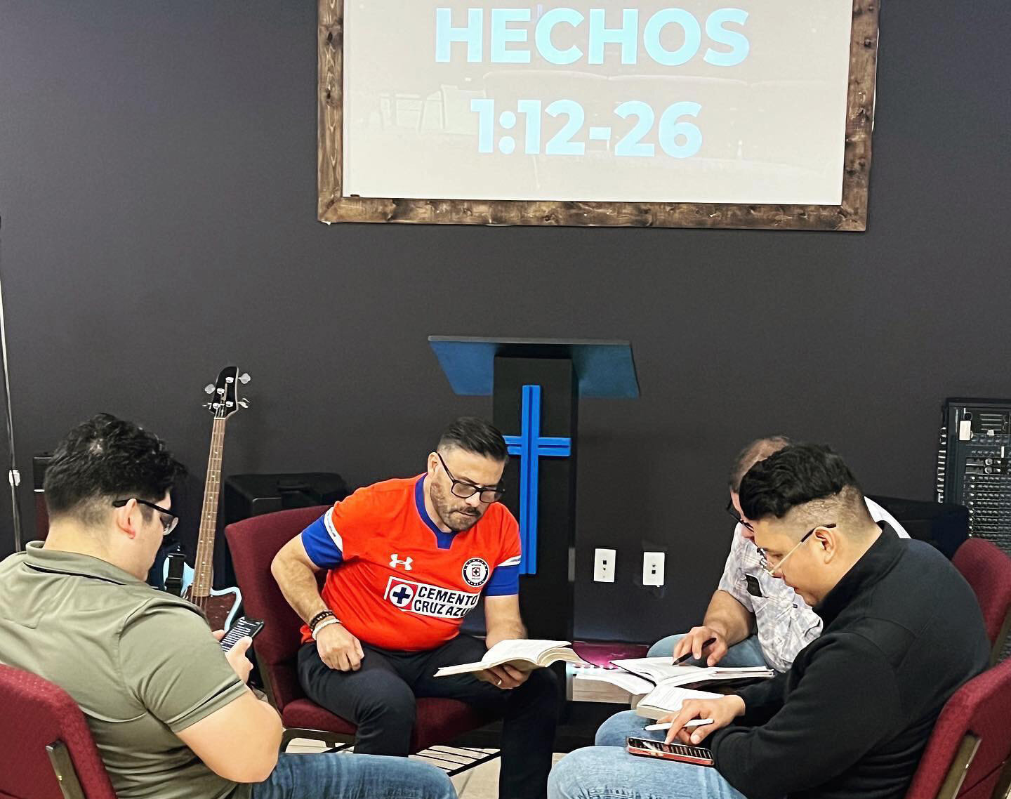 Men study the Bible at Logos Church in Brownsville, Texas. (Photo/Southern Baptist Texan)