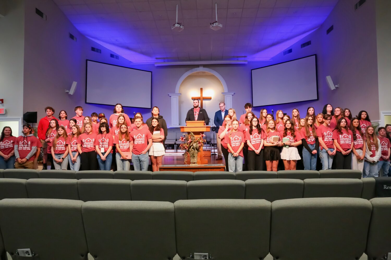 Students attend a DNow retreat. (Photo/courtesy Wendy Isenhour)