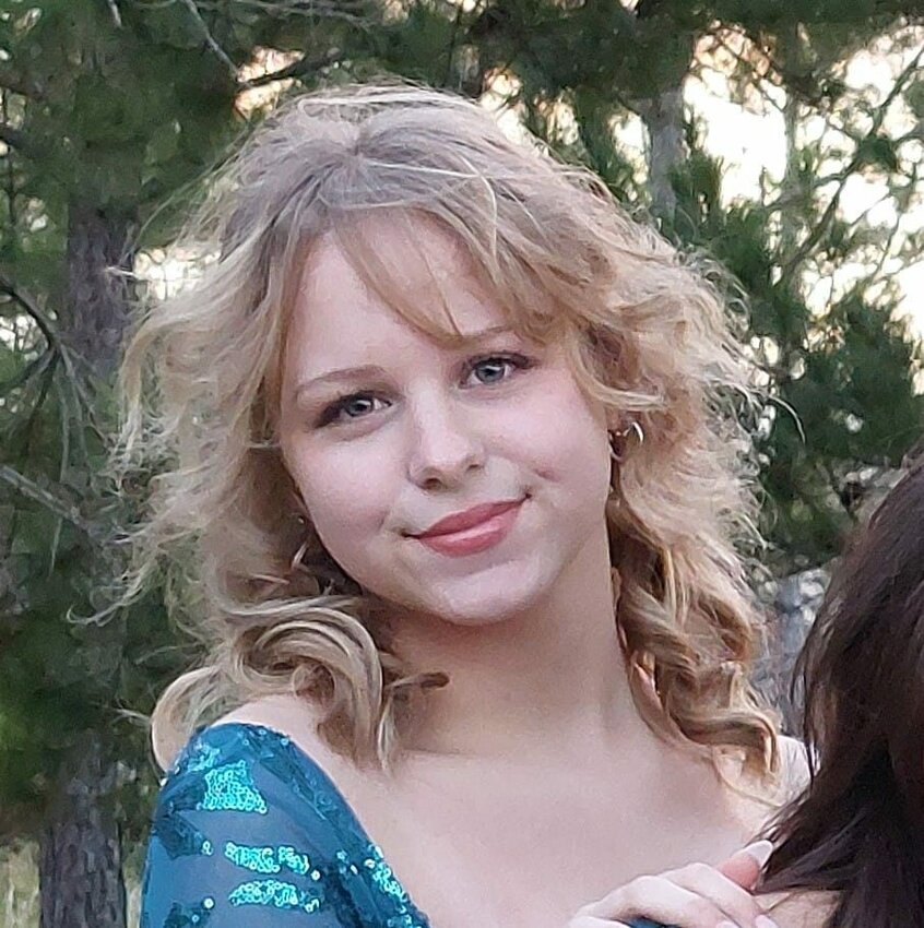 Fleming Island High student Chloe Walker is recovering from a tragic car accident she was involved in last November.