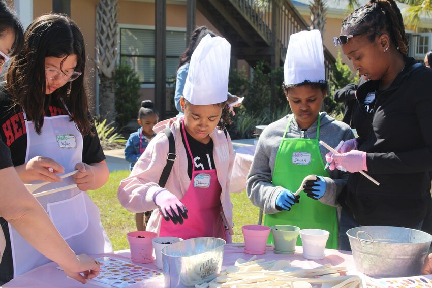 Children and adults alike became resident top hat chefs and eating connoisseurs for a healthy eating party on Saturday.
