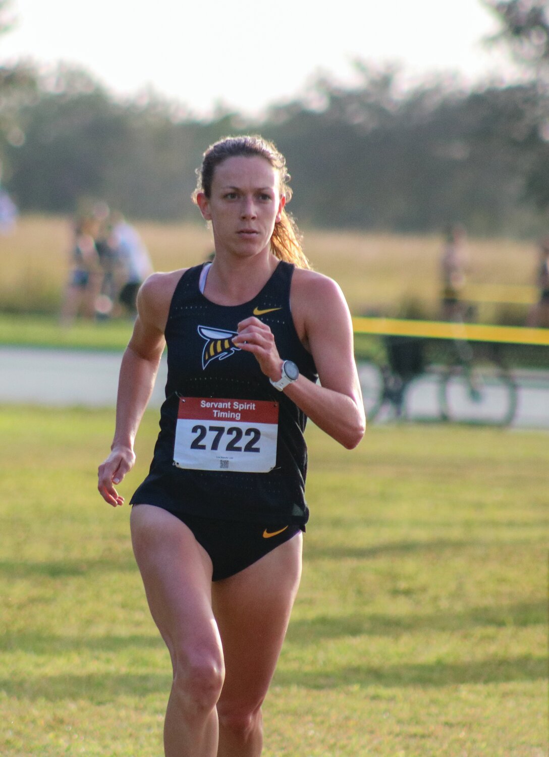 Alexandra Midgett powers in the lead for Savannah College of Arts and Design where she led a 1-2-3-4-5 finish at the Sun Conference championship race and was top finisher.