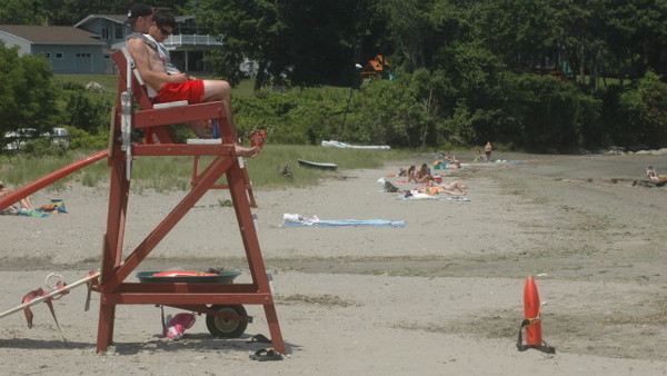 The use of cannabis products and vaping may be prohibited from Sandy Point Beach in Portsmouth and other town-owned recreational facilities if an amendment to the Town Code is approved in January 2023.
