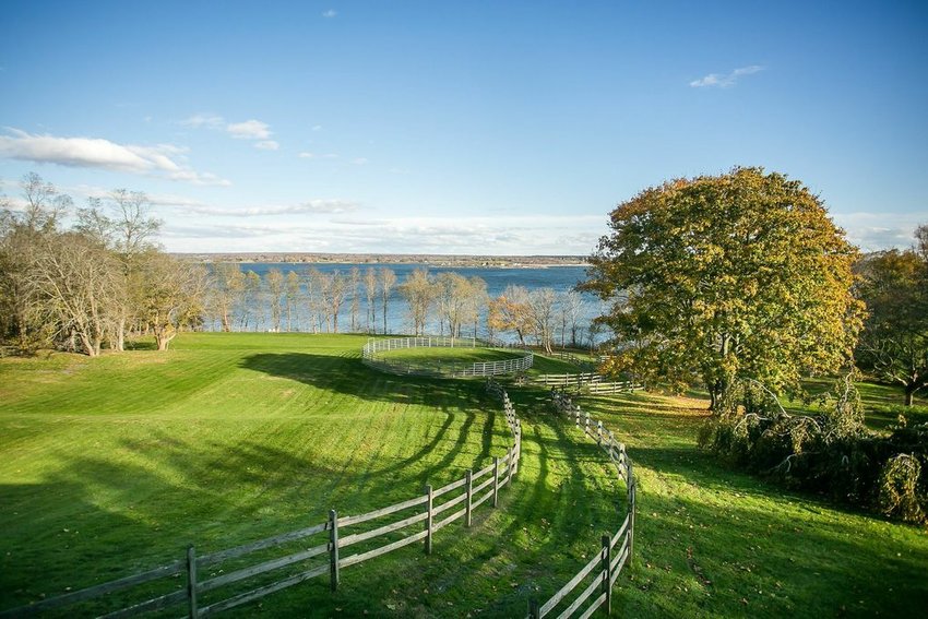 Glen Ridge Farm, with over 8 acres of ocean-view pastoral farmland and equestrian facilities, was sold this week for $3.25 million.