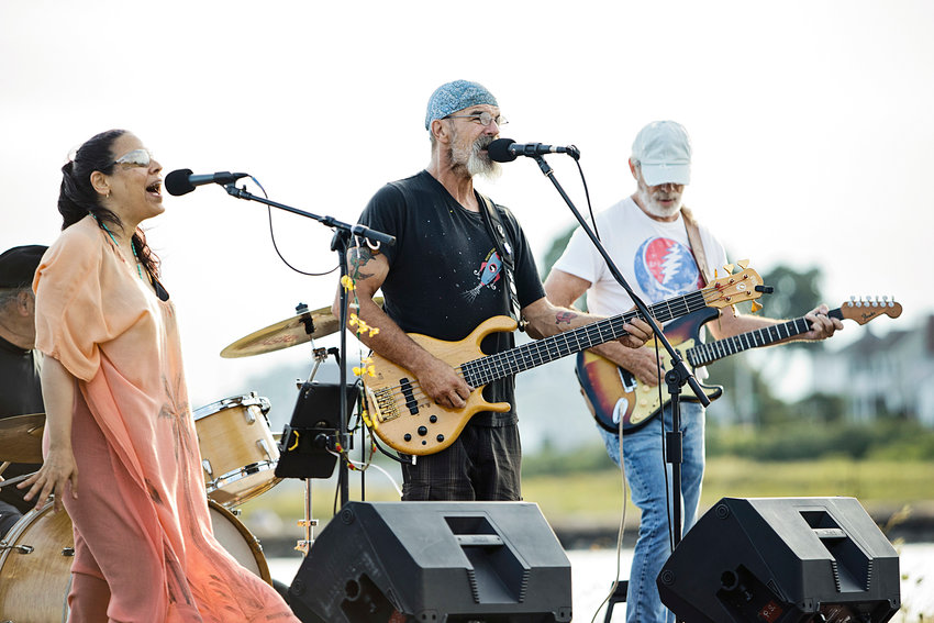 Photos Barrington residents turn out for summer concert series