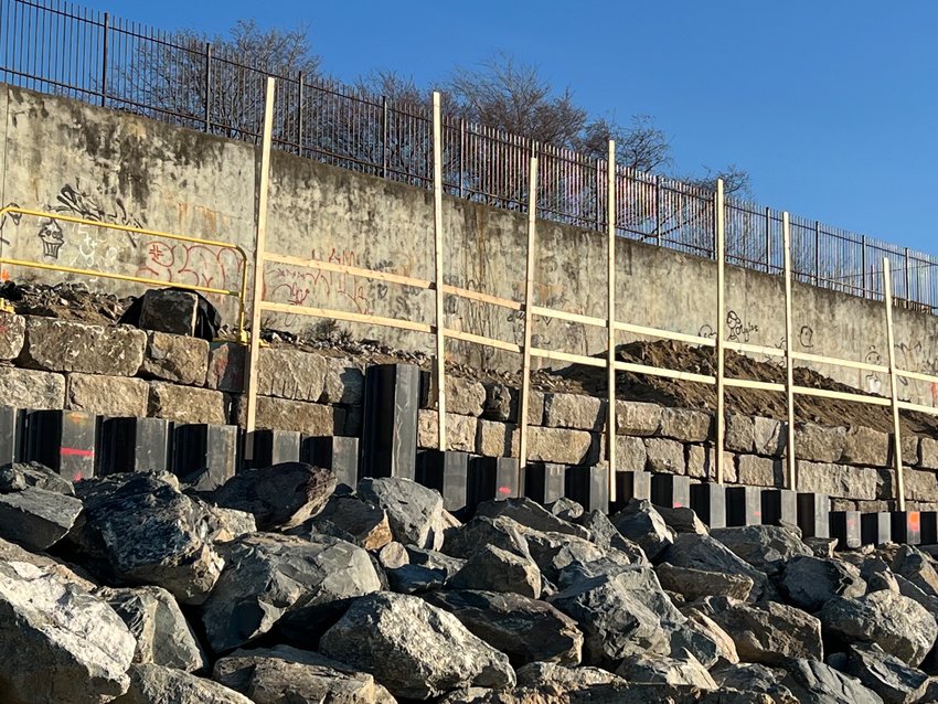 Ongoing repairs to the seawall at Larisa Park in Riverside as of late December 2022.