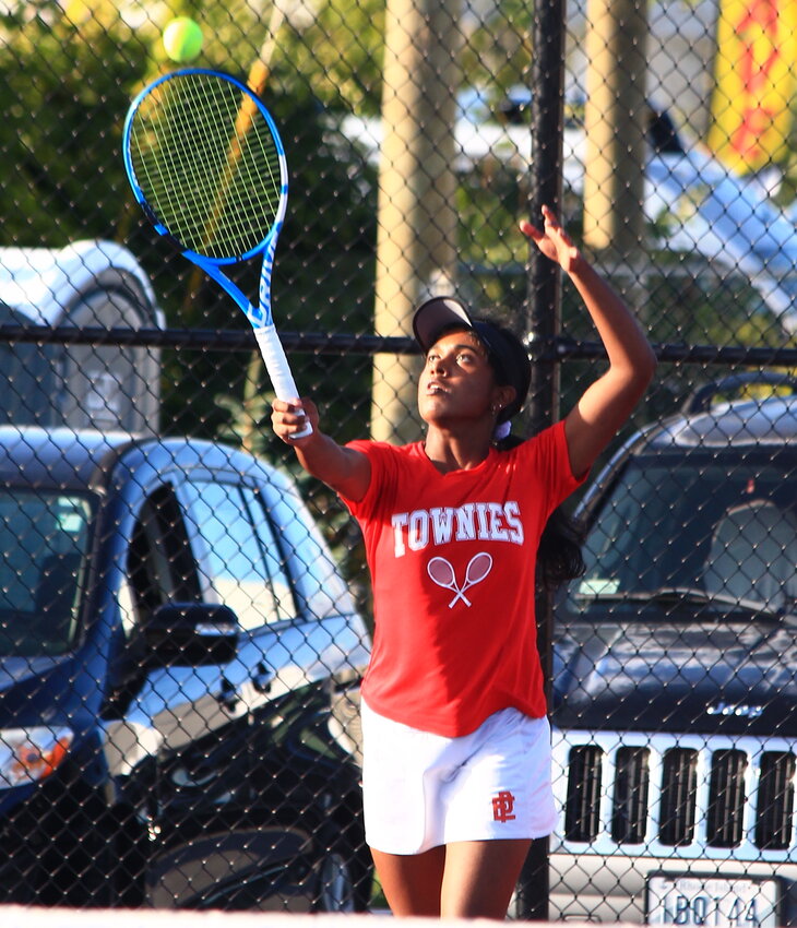 EP's Lena Shanty serves during her match against Providence Country Day Tuesday, Sept. 19.