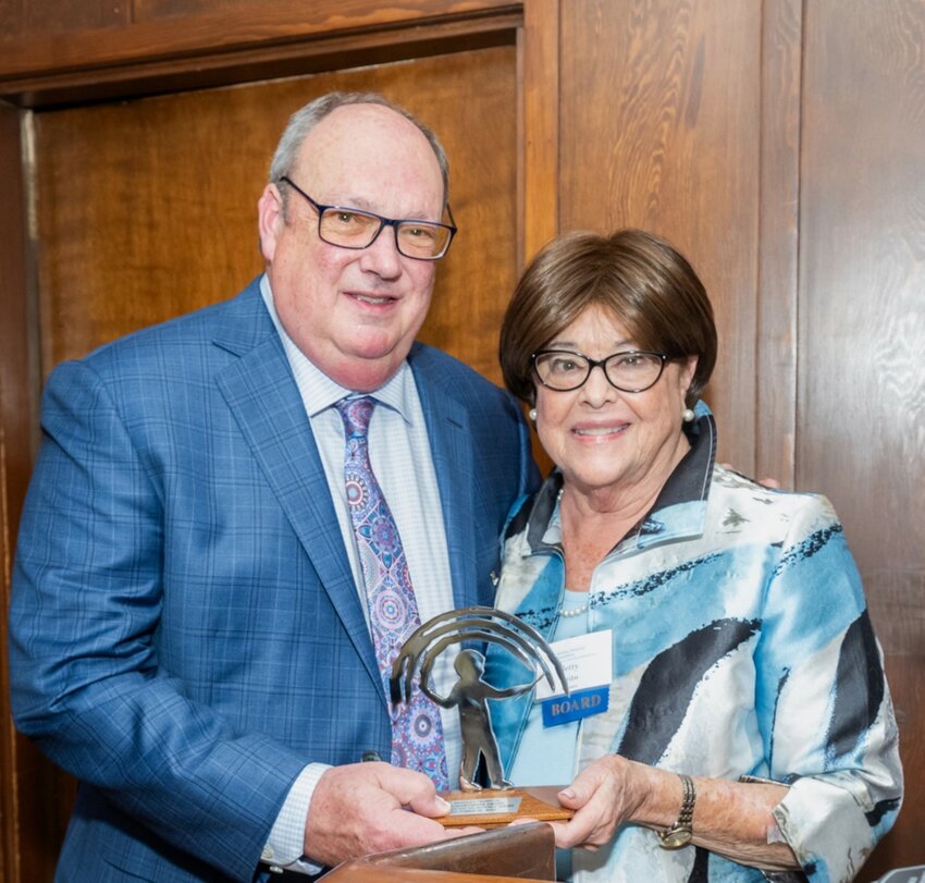 Board member Betty Brito presented Jeff Hirsh with Bradley Hospital's celebrated Humanitarian Award, recognizing him for his longtime support of the hospital and his unwavering commitment to healing the hearts and minds of children, teens, and adolescents.