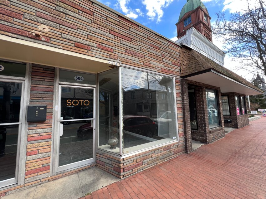 504 Main St. will become the site of a new bar, The Serpent And Its Tail, provided they clear a few regulatory hurdles in the coming weeks.