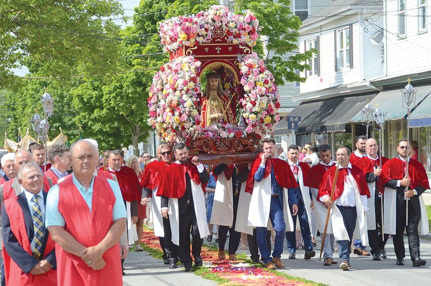 To many, the carrying and adoration of the statue of Santo Cristo dos Milagres is an event like no other in the proud history of the Portuguese people in Bristol.