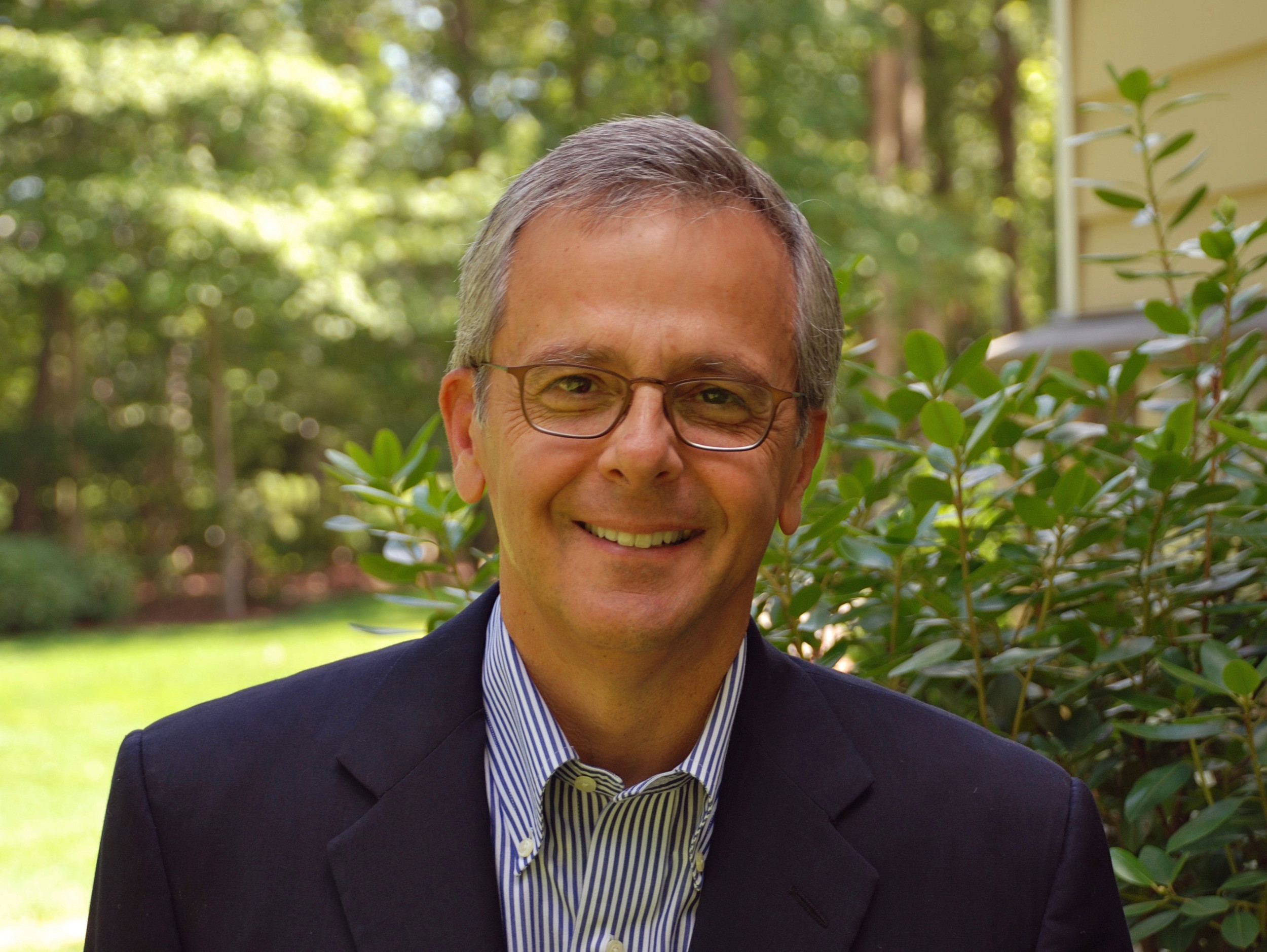 Author and sports writer Mike Lupica will speak to students at Hampden Meadows School in Barrington today.