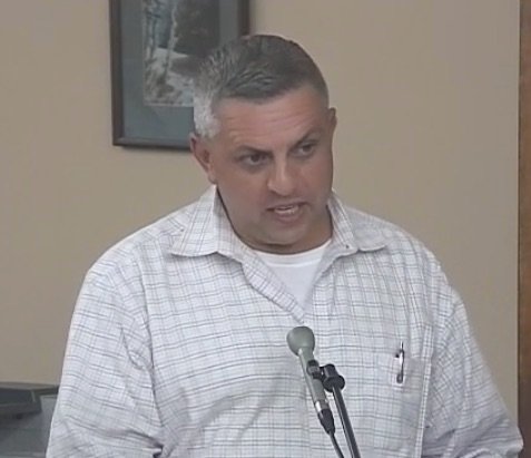 Detective Jeff Majewski speaks at a Westport meeting several years ago.