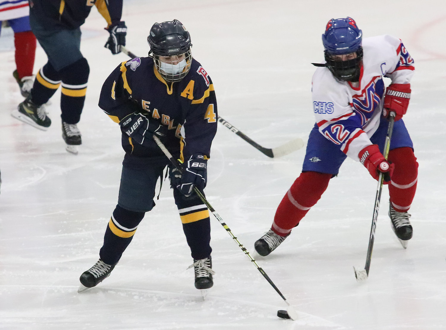 Melissa Levreault carries the puck into the Mount defensive zone. 