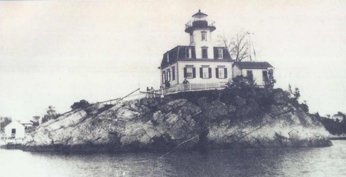 The Pomham Rocks Lighthouse in 1908.
