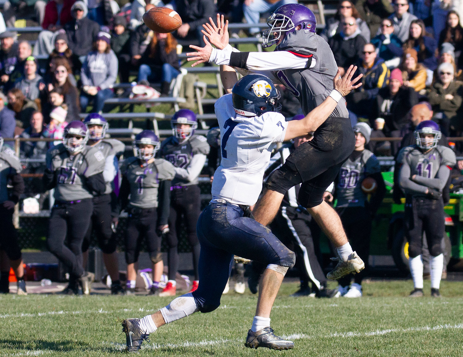 Running back Ben Colouro attempts to catch a Riley Howland pass in the third quarter.
