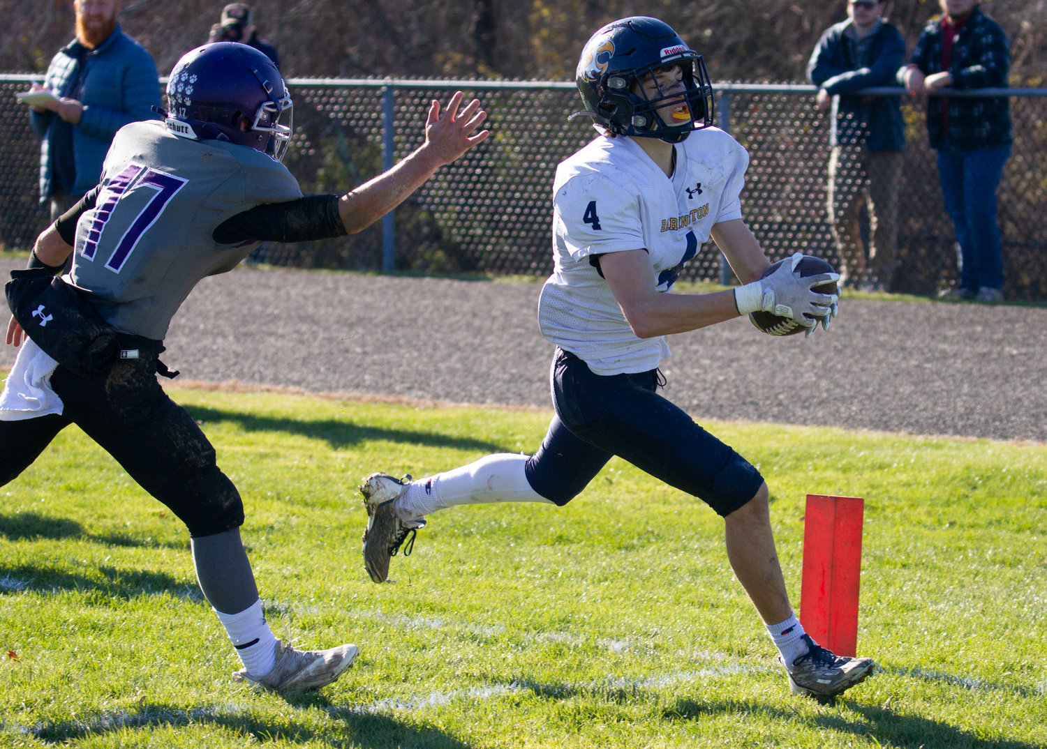 Running back Mitch Ivatts stretches out for a touchdown in the second quarter.