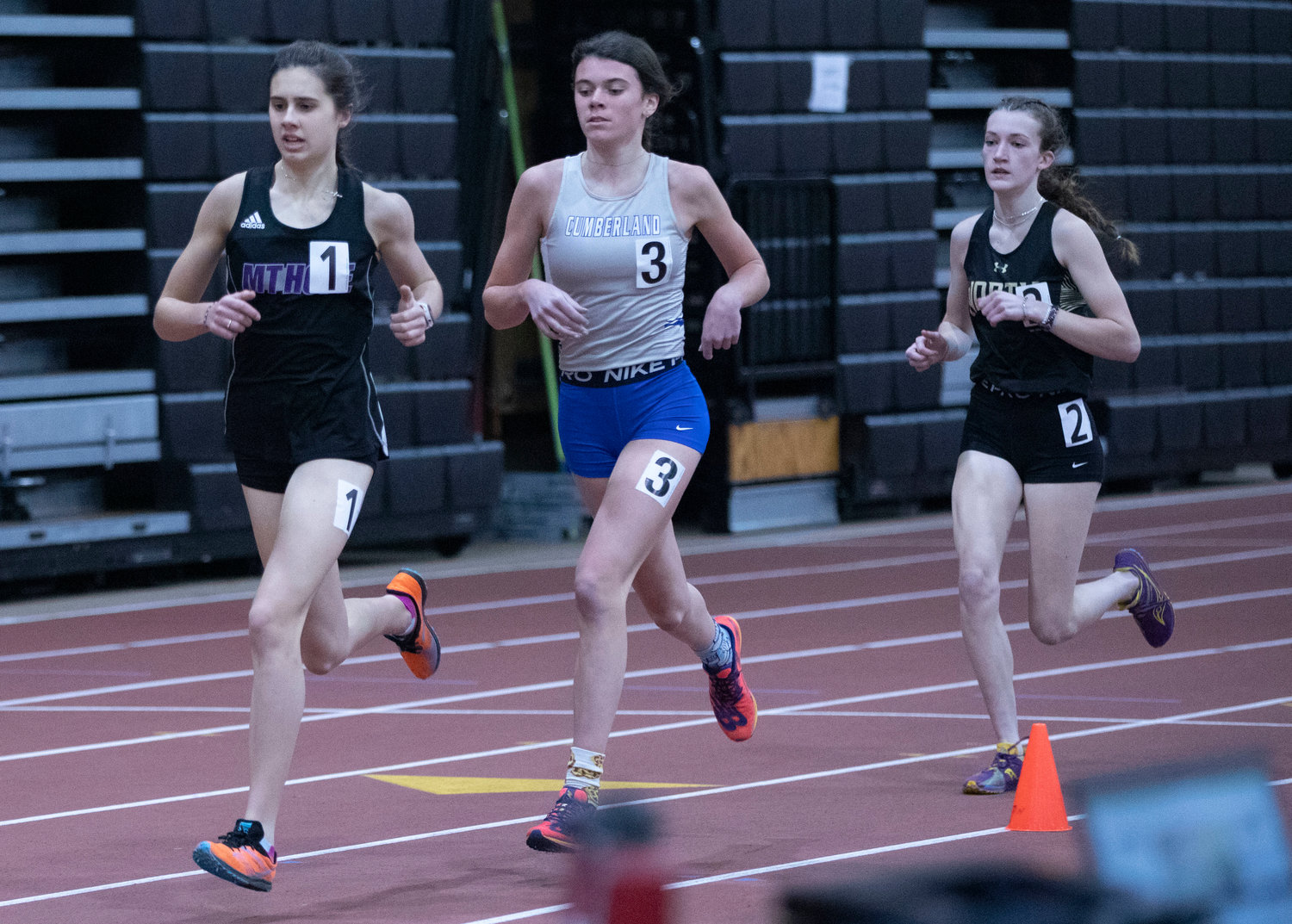 Jessica Deal scored 28 points for the Huskies, winning gold in the 3000-meter and the 1500-meter runs. She also placed second in the 1000-meter run.