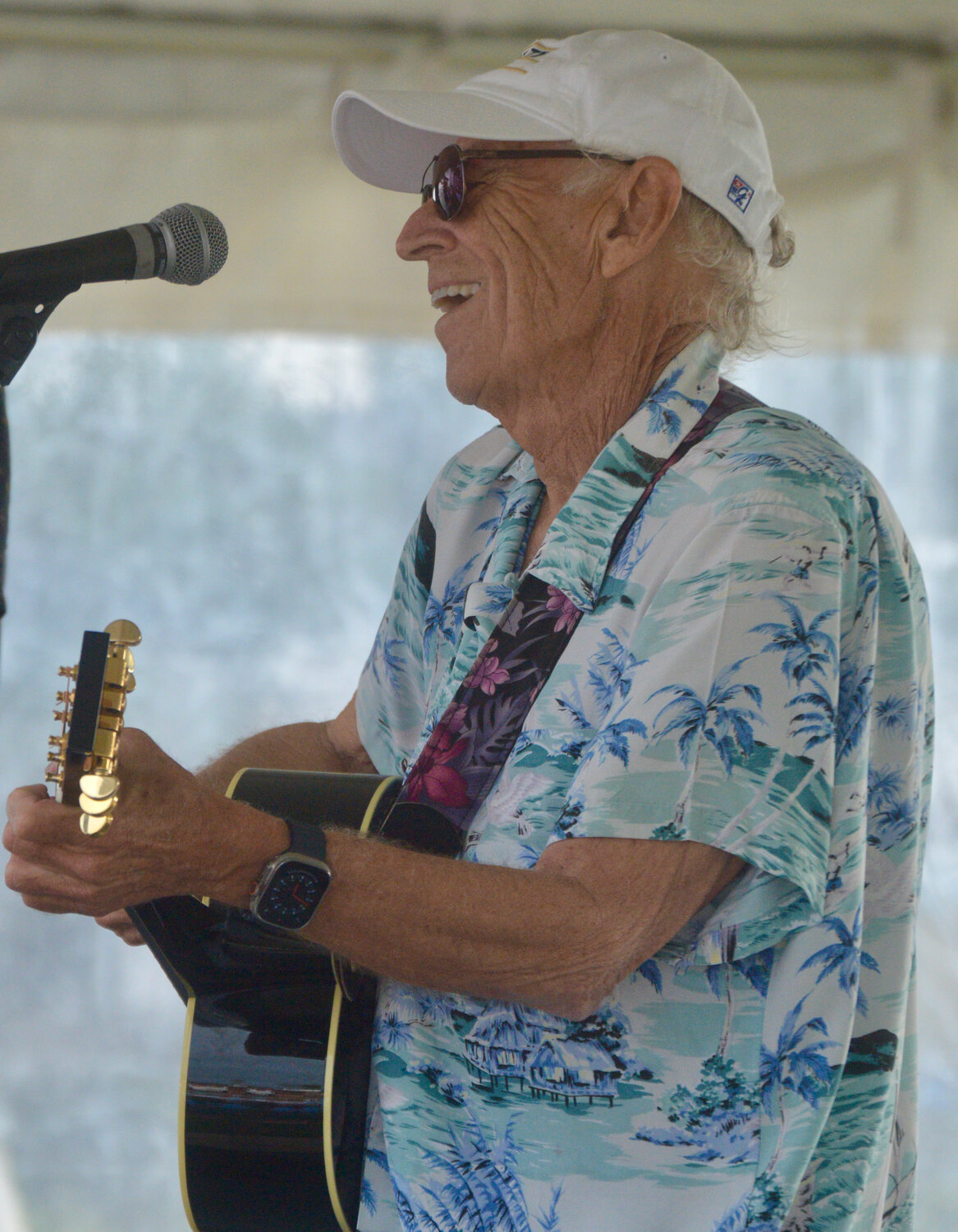Jimmy Buffett had the crowd eating out of his hand during his generous set.