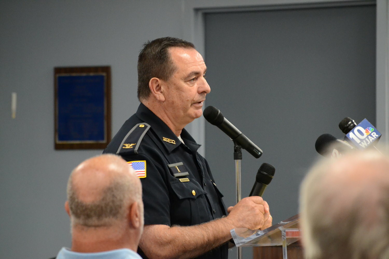 Warren Police Chief Roy Borges was named acting Town Manager while a replacement is searched for.