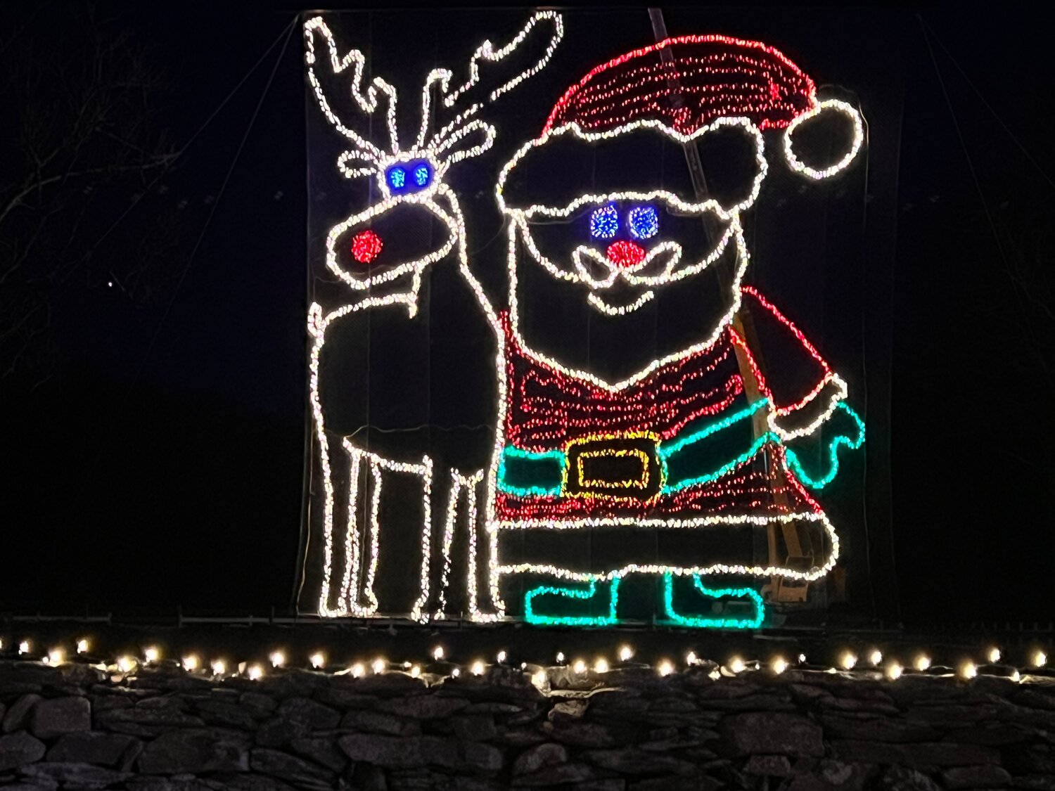 Stony Hedge Farm Lights Up The North End Of Hope Street Eastbayri Com