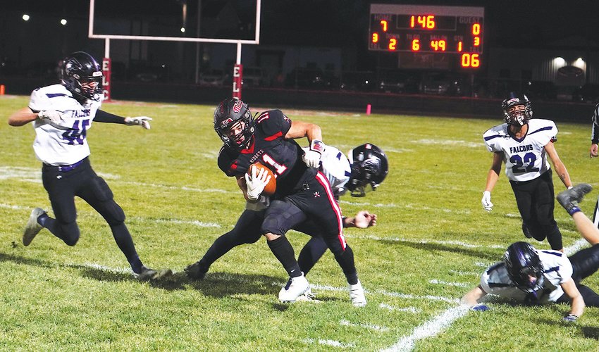 ELC&rsquo;s Collin Cohrs left four OABCIG defenders in his wake on this 51-yard touchdown reception in the first quarter of last Friday&rsquo;s game at Hoyt Luithly Field in Estherville.  Photo by David Swartz